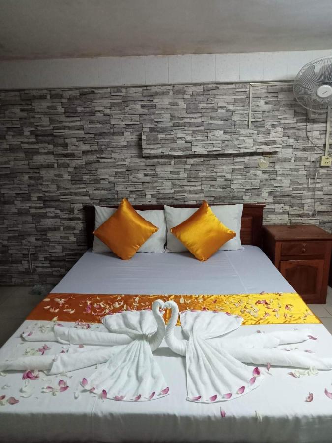 White River Guesthouse Phnom Penh Exteriör bild