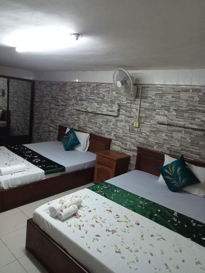 White River Guesthouse Phnom Penh Exteriör bild
