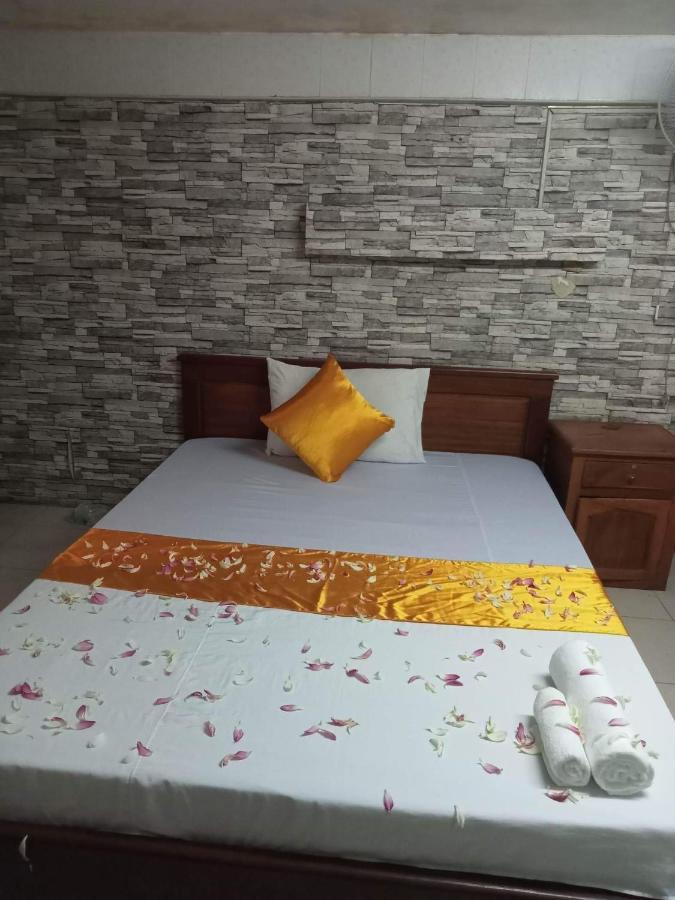White River Guesthouse Phnom Penh Exteriör bild